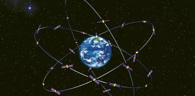 路虎衛士 從機械猛獸到電子精靈的蛻變——衛星技術綜合應用系統集成與駕駛革命
